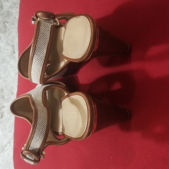 MICHAEL KORS WEDGE SANDALS - Picture 4 of 10